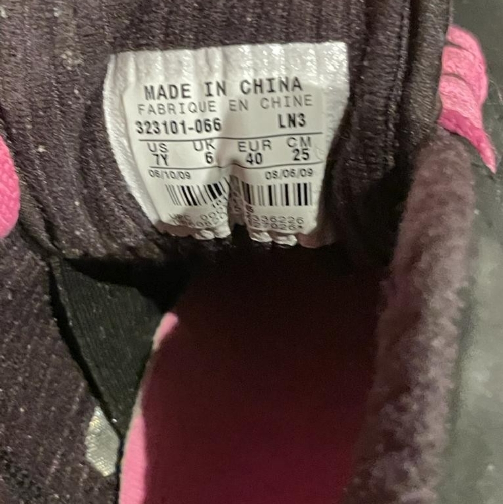 Women Air Jordan sneakers